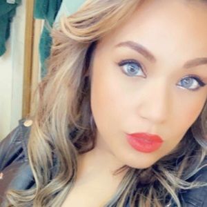 Meet your Posher, Stephany